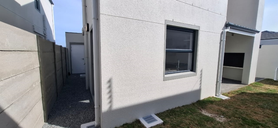 To Let 3 Bedroom Property for Rent in Jakarandas Western Cape